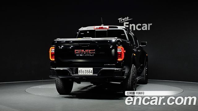GMC Canyon 2026 — photo 4
