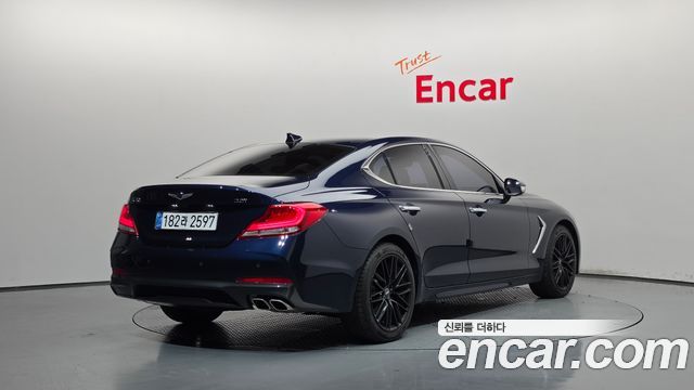 Genesis G70 2018 — photo 2