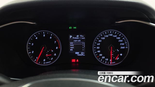 Genesis G70 2018 — photo 8