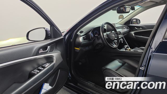 Genesis G70 2018 — photo 10