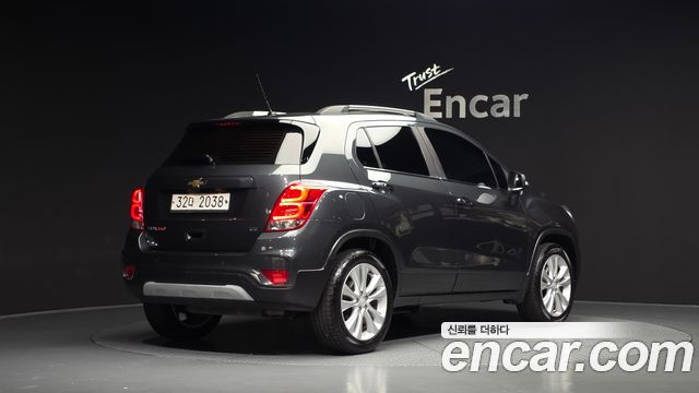 Chevrolet Korea Trax 2017 — photo 2