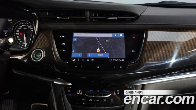 Cadillac XT6 2020 — photo 19