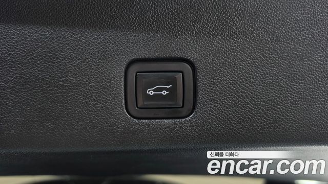 Cadillac XT6 2020 — photo 24