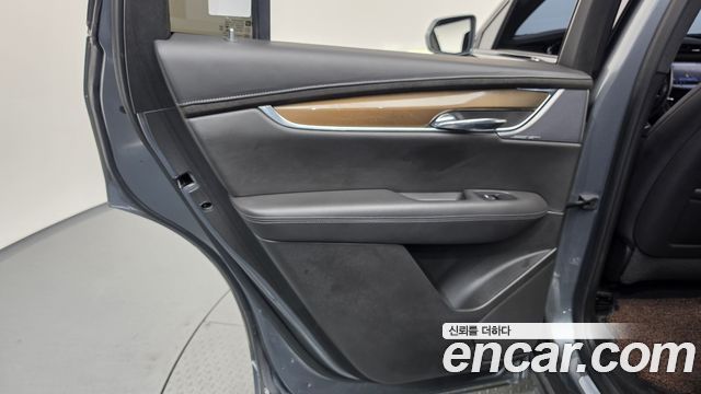 Cadillac XT6 2020 — photo 15