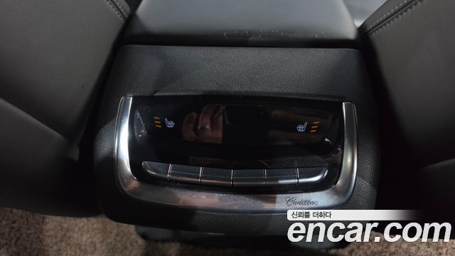 Cadillac XT6 2020 — photo 34