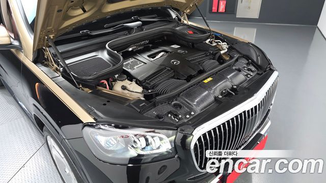 Mercedes-Benz GLS-Class 2024 — photo 6