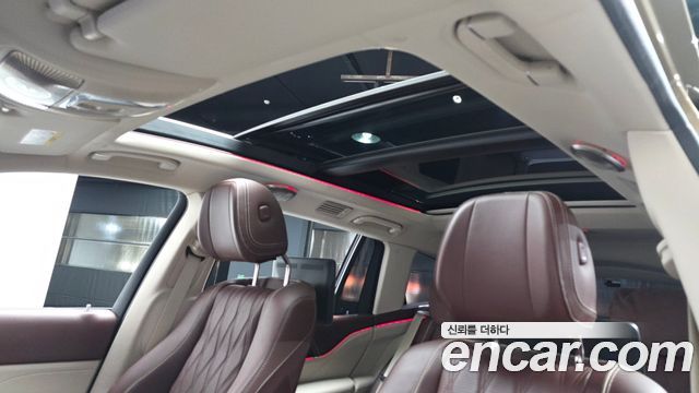 Mercedes-Benz GLS-Class 2024 — photo 19
