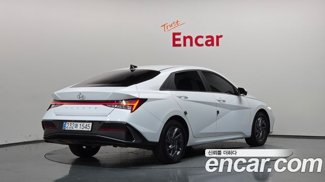 Hyundai AVANTE 2024 — photo 2