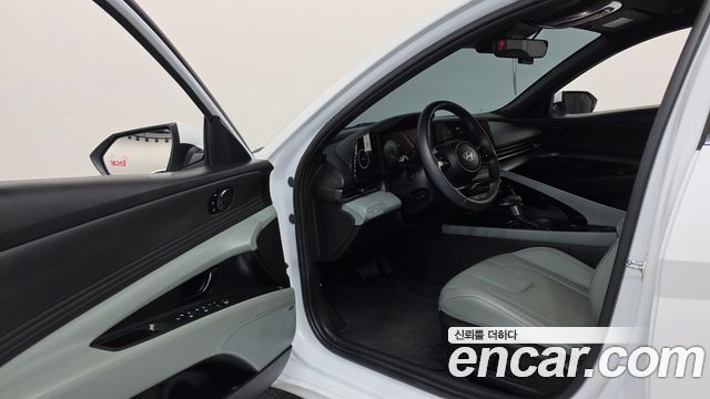 Hyundai AVANTE 2024 — photo 13