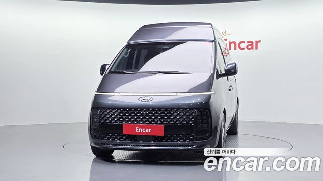 Hyundai Staria 2023 — photo 3
