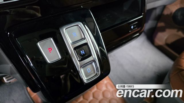 Hyundai Staria 2023 — photo 12