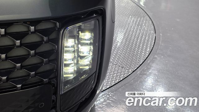 Hyundai Staria 2023 — photo 8