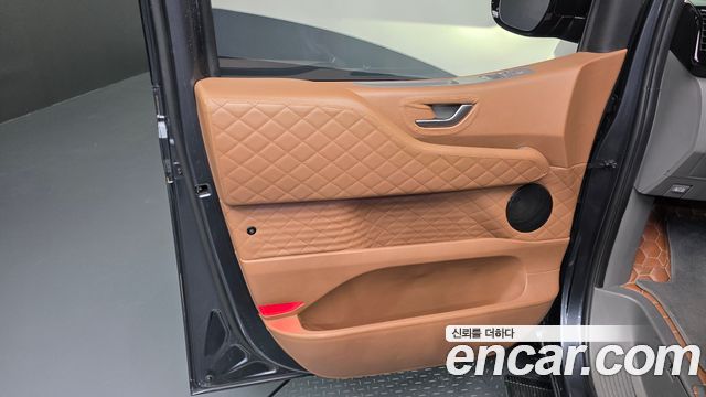 Hyundai Staria 2023 — photo 14