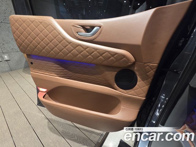 Hyundai Staria 2023 — photo 28