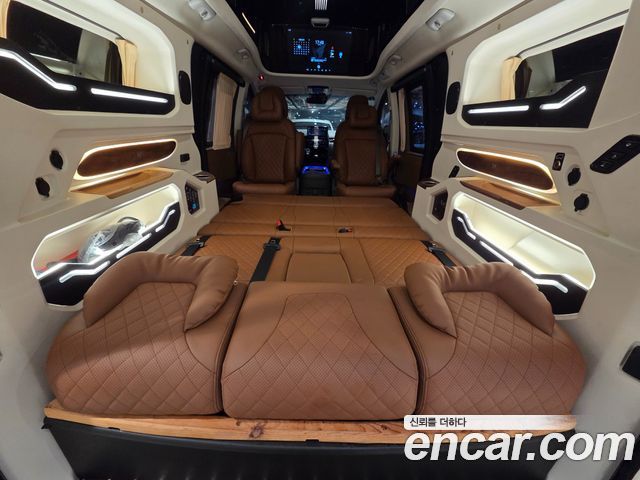 Hyundai Staria 2023 — photo 32