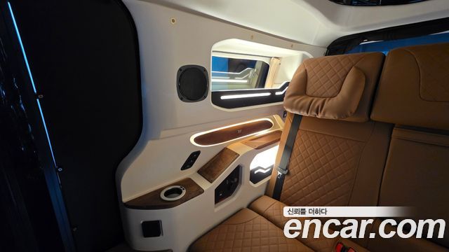 Hyundai Staria 2023 — photo 36