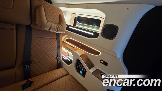 Hyundai Staria 2023 — photo 37