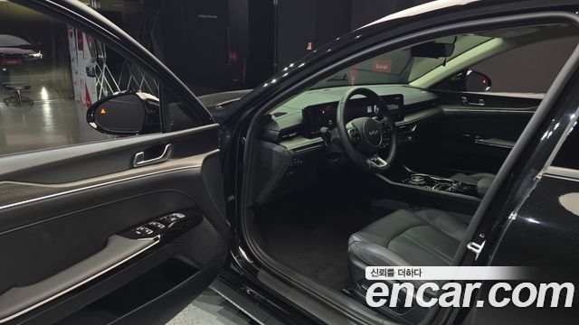 Kia K5 2024 — photo 10