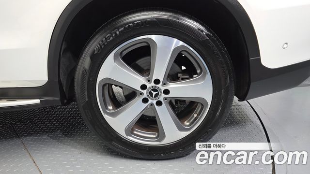 Mercedes-Benz GLC-Class 2019 — photo 5