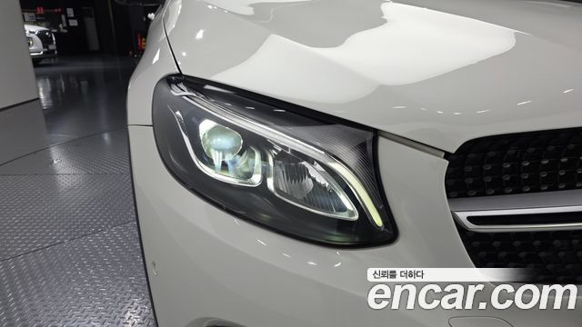 Mercedes-Benz GLC-Class 2019 — photo 8