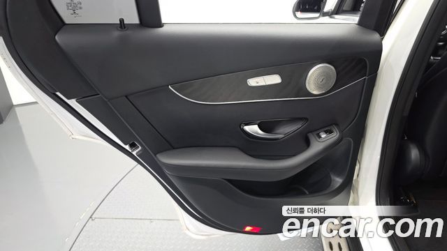 Mercedes-Benz GLC-Class 2019 — photo 15