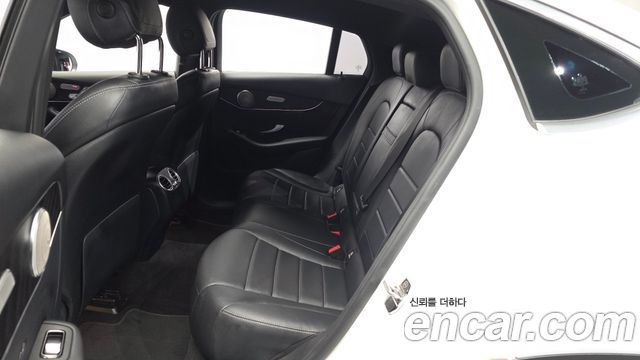 Mercedes-Benz GLC-Class 2019 — photo 16