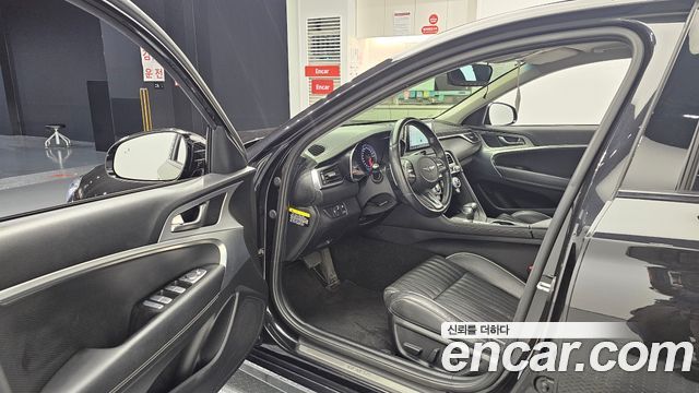 Genesis G70 2018 — photo 13