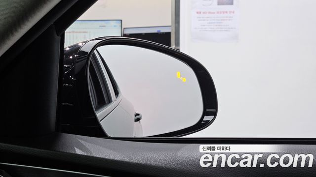 Genesis G70 2018 — photo 22