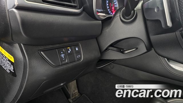 Genesis G70 2018 — photo 23