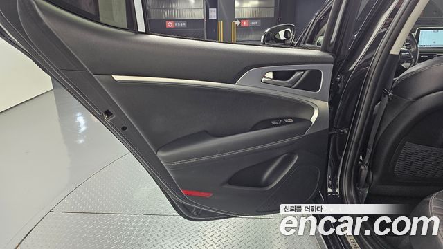 Genesis G70 2018 — photo 15