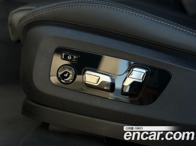 BMW X5 2026 — photo 11