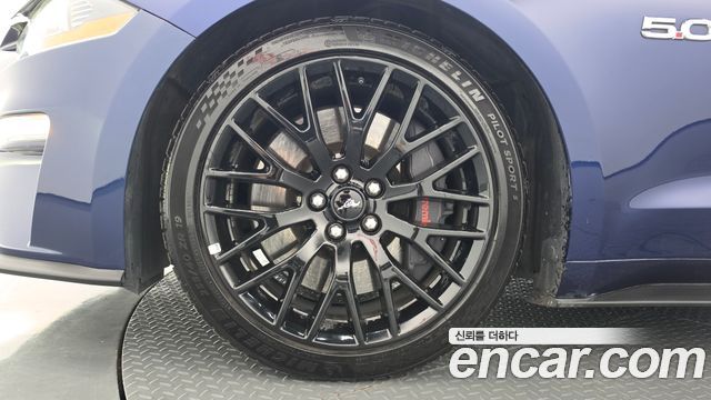 Ford Mustang 2019 — photo 5