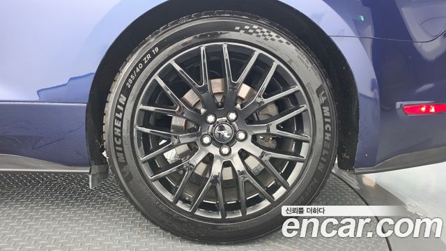 Ford Mustang 2019 — photo 7