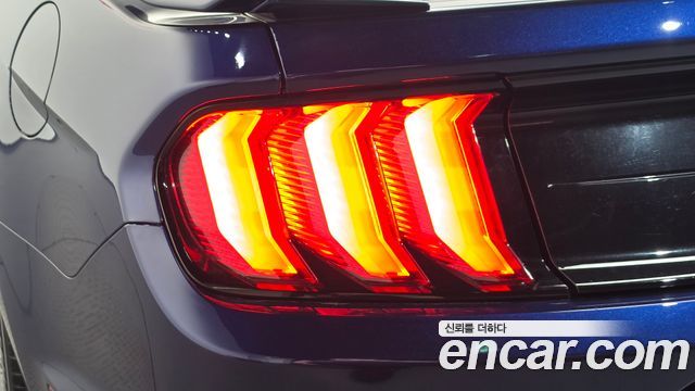 Ford Mustang 2019 — photo 9