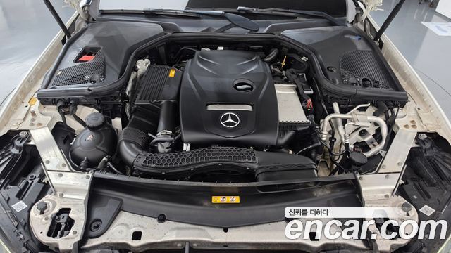 Mercedes-Benz E-Class 2020 — photo 6