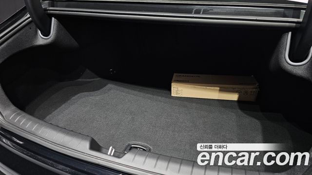 Hyundai Grandeur 2023 — photo 38
