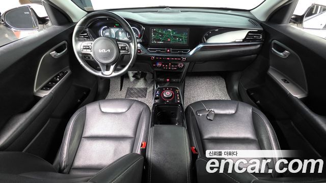 Kia Niro 2023 — photo 10