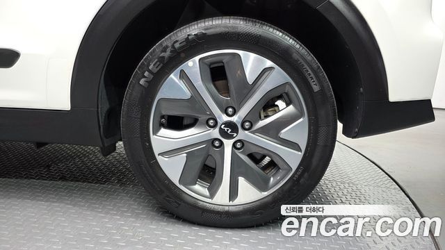 Kia Niro 2023 — photo 7