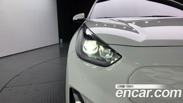 Kia Niro 2023 — photo 8