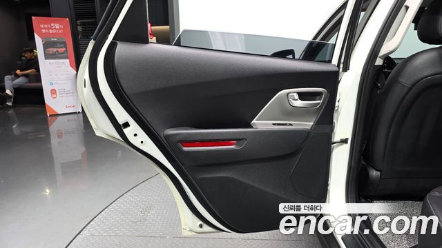 Kia Niro 2023 — photo 15