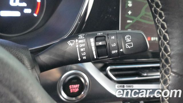 Kia Niro 2023 — photo 28