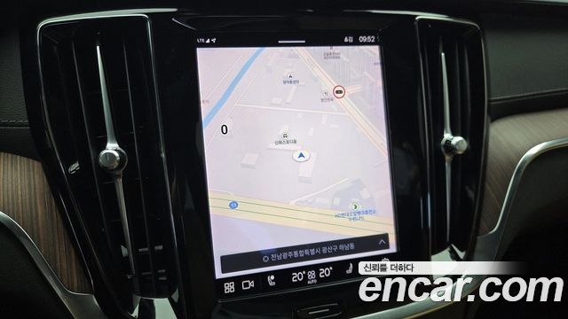 Volvo S60 2024 — photo 11