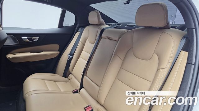 Volvo S60 2024 — photo 19