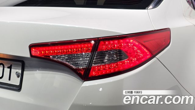 Kia K5 2013 — photo 9