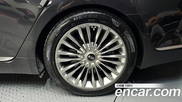 Kia K9 2019 — photo 7
