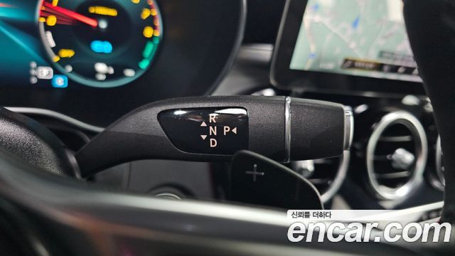 Mercedes-Benz GLC-Class 2021 — photo 9