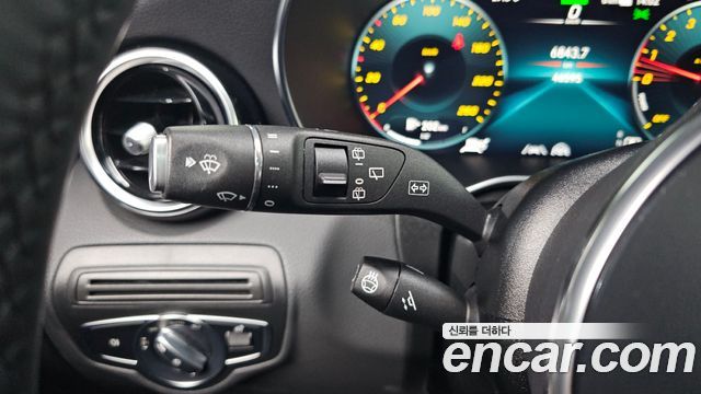 Mercedes-Benz GLC-Class 2021 — photo 12