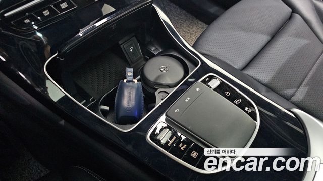 Mercedes-Benz GLC-Class 2021 — photo 17