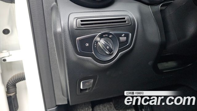 Mercedes-Benz GLC-Class 2021 — photo 19