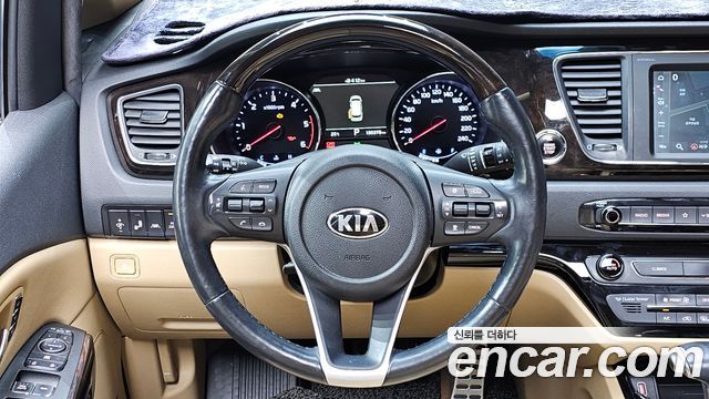 Kia Canival 2019 — photo 19